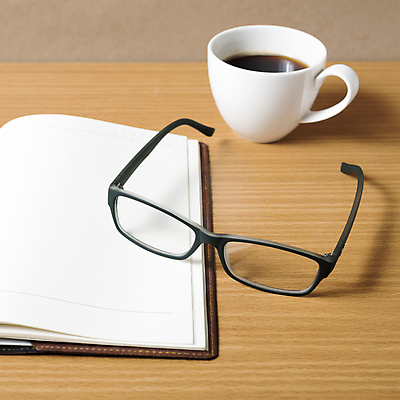 포토 JPG 해외이미지 종이 커피 음료 컨셉 비즈니스 텍스트 탁자 아이디어 나선형 사람없음 목재 책 컵 사무실 펜 갈색 다이어리 쪽지 공책 공백 카페 머그컵 기록 오픈 뜨거움 메시지 편지 책상 상쾌 문서 페이지 패드 깃털펜 모카 카페인 해외202004 해외202105 해외포토 나무 식기 감정 컬러 가구 무늬 재료 문구용품 필기구 상점 사무용품 파일형식