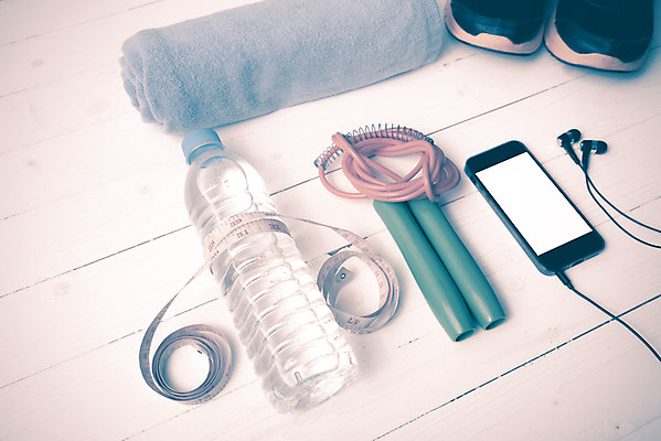 포토 JPG 해외이미지 라이프스타일 밧줄 음식 스포츠 백그라운드 운동화 신발 컨셉 다이어트 건강 사람없음 물 빛 운동복 수건 달리기 운동 점프 장비 흰색 도구 신선 액체 몸무게 날씬함 연습 체육관 트레이너 적자 해외202004 해외202105 해외포토 자연요소 옷 줄 컬러 모션 생활 위생용품 헬스 몸매 파일형식