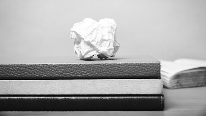 포토 JPG 해외이미지 종이 공 탁자 추상 사람없음 목재 책 사무실 쪽지 공책 재활용 수확 골동품 쓰레기통 오픈 주름 역사 좌절 도서관 쓰레기 폐기물 수집 질감 문서 페이지 시트 낭비 구김 그런지 옛날 원고 중고 폐휴지 해외202004 해외202105 해외포토 나무 교육 감정 가구 컨셉 무늬 농업 비즈니스 재료 모션 문구용품 화장지 친환경 파일형식