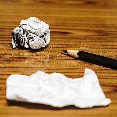 포토 JPG 해외이미지 교육 종이 백그라운드 컨셉 공 추상 새로움 아이디어 창조 사람없음 사무실 연필 쪽지 공백 블록 손상 회색 흰색 기록 거친 주름 실패 좌절 쓰레기 폐기물 스케치 오브젝트 문서 파일 페인트붓 페이지 문제 시트 한조각 덩어리 패드 구김 중고 불규칙 해외202004 해외202105 해외포토 1 감정 컬러 무늬 비즈니스 모션 학용품 미술 필기구 붓 파일형식