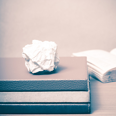 포토 JPG 해외이미지 종이 공 탁자 추상 사람없음 목재 책 사무실 쪽지 공책 재활용 수확 골동품 쓰레기통 오픈 주름 역사 좌절 도서관 쓰레기 폐기물 수집 질감 문서 페이지 시트 낭비 구김 그런지 옛날 원고 중고 폐휴지 해외202004 해외202105 해외포토 나무 교육 감정 가구 컨셉 무늬 농업 비즈니스 재료 모션 문구용품 화장지 친환경 파일형식