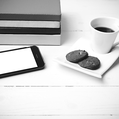 포토 JPG 해외이미지 종이 안경 커피 음료 백그라운드 비즈니스 자동차 탁자 아침 열쇠 모바일 세포 사람없음 목재 컵 스마트폰 사무실 공책 업무 네트워크 책상 에스프레소 해외202004 해외202105 해외포토 주간 나무 식기 잡화 육상교통 가구 재료 문구용품 핸드폰 스마트기기 작업 파일형식