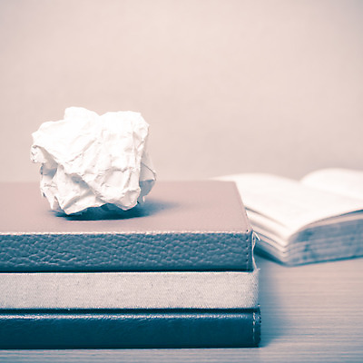 포토 JPG 해외이미지 종이 공 탁자 추상 사람없음 목재 책 사무실 쪽지 공책 재활용 수확 골동품 쓰레기통 오픈 주름 역사 좌절 도서관 쓰레기 폐기물 수집 질감 문서 페이지 시트 낭비 구김 그런지 옛날 원고 중고 폐휴지 해외202004 해외202105 해외포토 나무 교육 감정 가구 컨셉 무늬 농업 비즈니스 재료 모션 문구용품 화장지 친환경 파일형식