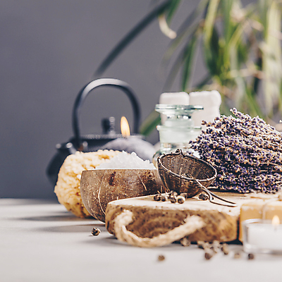 포토 JPG 해외이미지 잎 실내 사람없음 아웃포커스 스파 아로마 아로마테라피 라벤더 해외202004 차거름망 해외포토 식물 꽃 촬영기법 내부 허브 테라피 파일형식