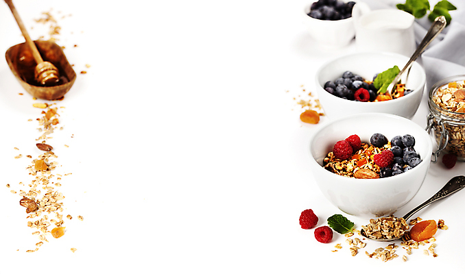 포토 JPG 해외이미지 그릇 유리병 곡류 실내 사람없음 숟가락 시리얼 흰배경 블루베리 산딸기 꿀 요거트 허니디퍼 카피스페이스 그래놀라 해외202004 해외포토 식기 음식 백그라운드 과일 병_용기 유제품 수저 내부 공백 흰색 도구 파일형식