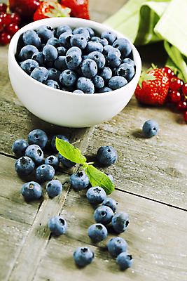 포토 JPG 해외이미지 딸기 사람없음 사발 담기 블루베리 해외202004 해외포토 과일 모션 사기그릇 파일형식