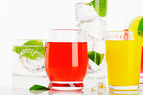 포토 JPG 해외이미지 스튜디오촬영 잔 실내 사람없음 얼음 과일주스 오렌지주스 시원함 레몬 민트 흰배경 해외202004 해외202105 해외포토 자연요소 식기 백그라운드 과일 내부 주스 흰색 허브 파일형식