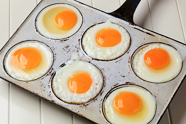 포토 JPG 해외이미지 음식 요리 사람없음 튀김 아침식사 6 노른자 점심식사 옛날 해로움 해외202004 해외202105 해외포토 컨셉 숫자 계란 식사 파일형식