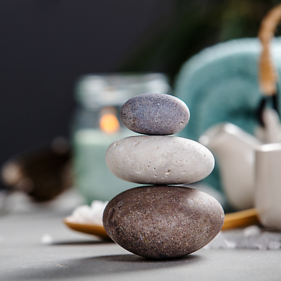 포토 JPG 해외이미지 실내 사람없음 아웃포커스 쌓기 찻주전자 아로마 향초 아로마테라피 스톤 해외202004 해외포토 초 모션 주전자 촬영기법 내부 테라피 파일형식