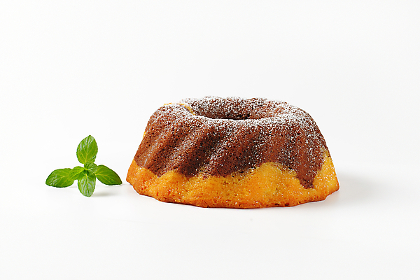 포토 JPG 해외이미지 전신 음식 디저트 사람없음 케이크 초콜릿 달콤 아침식사 굽기 흰배경 코코아 바닐라 핸드메이드 해외202004 해외202105 스펀지케이크 해외포토 음료 백그라운드 식사 흰색 맛 구이 파일형식