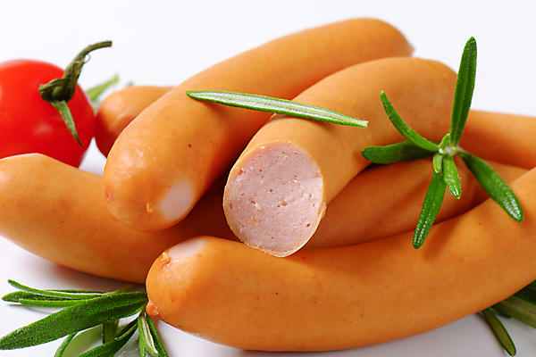 포토 JPG 해외이미지 스튜디오촬영 음식 포장 육류 돼지고기 사람없음 치킨 신선 소시지 날것 핫도그 점심식사 생식 식용 프랑크푸르트 해외202004 해외202105 해외포토 식재료 패스트푸드 독일 실내 식사 도시 가공식품 닭고기요리 파일형식