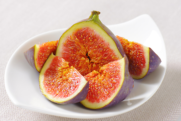 포토 JPG 해외이미지 스튜디오촬영 접시 음식 조각 과일 부분 디저트 씨앗 사람없음 빨간색 보라색 흰색 신선 그룹 닫기 달콤 맛 자르기 유기농 날것 무화과 숙성 이국적 맛있는 해외202004 해외202105 해외포토 식물 식기 웰빙 컬러 컨셉 모션 실내 파일형식