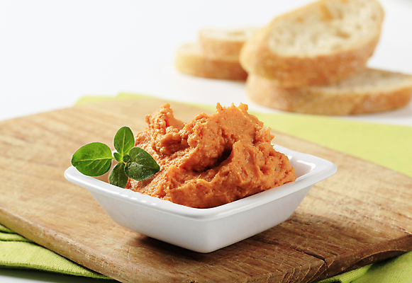 포토 JPG 해외이미지 스튜디오촬영 접시 음식 빵 조각 채소 콩 도마 사람없음 펼침 도자기 조미료 사발 바게트 매움 정사각형 반죽 무스 병아리콩 입가심 짠맛 채식주의자 해외202004 해외202105 해외포토 도형 식기 모션 주방용품 곡류 실내 사기그릇 맛 채식 향미료 파일형식