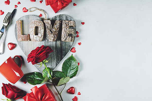 포토 JPG 해외이미지 영어 포크 실내 발렌타인데이 사랑 타이포그라피 사람없음 목재 단어 선물상자 장미 머그컵 하트 나이프 오브젝트 흰배경 카피스페이스 해외202004 해외포토 모양 나무 문자 식기 꽃 감정 백그라운드 재료 데이이벤트 선물 내부 컵 상자 공백 흰색 칼 파일형식