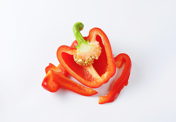 포토 JPG 해외이미지 조각 고추 단면 파프리카 실내 사람없음 하이앵글 흰배경 해외202004 해외202105 해외포토 뷰포인트 백그라운드 채소 내부 흰색 파일형식