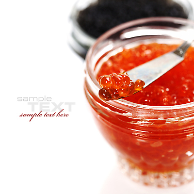 포토 JPG 해외이미지 식재료 유리병 실내 근접촬영 타이포그라피 사람없음 아웃포커스 숟가락 고급 흰배경 잼나이프 캐비아 해외202004 해외포토 문자 뷰포인트 백그라운드 컨셉 병_용기 촬영기법 수저 내부 흰색 나이프 파일형식