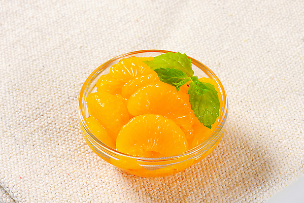 포토 JPG 해외이미지 스튜디오촬영 음식 과일 귤 사람없음 사발 달콤 통조림 해외202004 해외202105 해외포토 실내 사기그릇 맛 파일형식