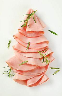 포토 JPG 해외이미지 스튜디오촬영 음식 분홍색 조각 잎 육류 요리 사람없음 신선 허브 향신료 흰배경 햄 머리위 로즈메리 훈제 얇은 접기 편육 해외202004 해외202105 해외포토 식물 컬러 백그라운드 식재료 모션 실내 흰색 향미료 파일형식