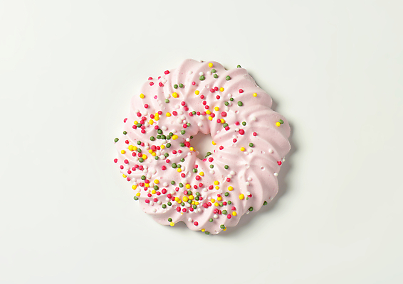 포토 JPG 해외이미지 스튜디오촬영 1 음식 분홍색 사람없음 장식 컬러풀 쿠키 과자 달콤 굽기 뿌리기 싱글 흰배경 머리위 토핑 머랭 해외202004 해외202105 머랭쿠키 해외포토 컬러 백그라운드 모션 디저트 실내 흰색 맛 구이 파일형식