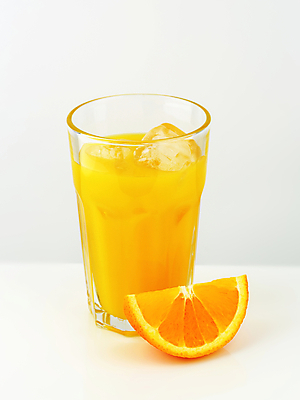 포토 JPG 해외이미지 스튜디오촬영 오렌지 잔 실내 사람없음 오렌지주스 흰배경 해외202004 해외202105 해외포토 식기 백그라운드 과일 내부 흰색 과일주스 파일형식