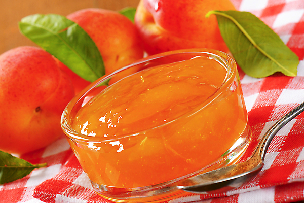 포토 JPG 해외이미지 잎 실내 근접촬영 사람없음 숟가락 식탁보 체크무늬 유리그릇 과일잼 살구 살구잼 해외202004 해외202105 해외포토 식물 그릇 뷰포인트 무늬 과일 유리 수저 내부 잼 파일형식