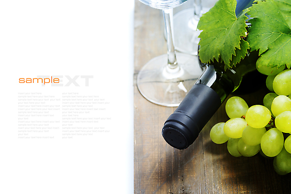 포토 JPG 해외이미지 와인잔 포도 사람없음 와인 와인병 흰배경 나무바닥 포도잎 카피스페이스 해외202004 해외포토 백그라운드 잎 술잔 과일 병_용기 바닥 주류 공백 흰색 파일형식