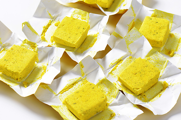 포토 JPG 해외이미지 스튜디오촬영 종이 음식 재료 건조 사람없음 노란색 포장지 정사각형 입가심 탈수 해외202004 해외202105 해외포토 도형 컬러 포장 실내 파일형식