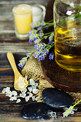포토 JPG 해외이미지 실내 사람없음 삼베 나무바닥 스파용품 향초 아로마테라피 라벤더 나무숟가락 스톤 나무받침 입욕소금 해외202004 해외포토 꽃 초 바닥 내부 목재 숟가락 스파 미용용품 허브 받침대 오브젝트 소금 테라피 파일형식 천_직물