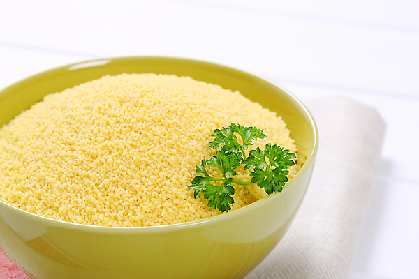 포토 JPG 해외이미지 스튜디오촬영 전통 음식 재료 부분 반찬 건조 건강 사람없음 초록색 노란색 쌓기 그룹 사발 닫기 시리얼 밀 가득함 유기농 날것 흙더미 내추럴 반주 생식 작살 채식주의자 비건 해외202004 해외202105 해외포토 웰빙 컬러 모션 곡류 실내 흙 사기그릇 채식 파일형식 더미