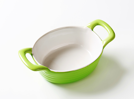 포토 JPG 해외이미지 스튜디오촬영 그릇 식기 접시 사람없음 초록색 도자기 핸들 오브젝트 흰배경 캐서롤 해외202004 해외202105 해외포토 컬러 백그라운드 실내 흰색 용기_그릇 파일형식