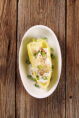 포토 JPG 해외이미지 접시 음식 채소 치즈 유제품 건강 사람없음 목재 시골 신선 가득함 반쪽 머리위 쪽파 폭식 채식주의자 타파스 리코타치즈 해외202004 해외202105 해외포토 나무 식기 재료 애피타이저 채식 파 파일형식