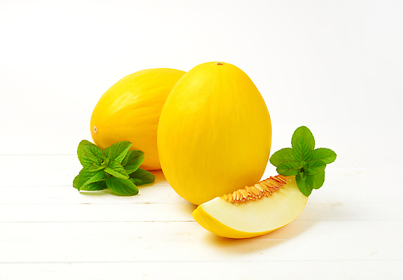 포토 JPG 해외이미지 스튜디오촬영 음식 조각 과일 씨앗 사람없음 목재 노란색 신선 흰배경 날것 숙성 해외202004 해외202105 해외포토 나무 식물 컬러 백그라운드 재료 실내 흰색 파일형식