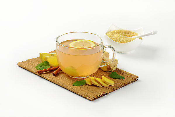 포토 JPG 해외이미지 한잔 실내 사람없음 숟가락 식탁보 찻잔 설탕 레몬 흰배경 슬라이스 생강 생강차 시나몬스틱 해외202004 해외202105 해외포토 1 백그라운드 채소 과일 잔 수저 내부 차_음료 흰색 시나몬 파일형식