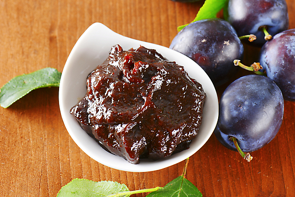 포토 JPG 해외이미지 그릇 잎 실내 사람없음 과일잼 서양자두 나무배경 해외202004 해외202105 해외포토 식물 식기 백그라운드 내부 잼 파일형식