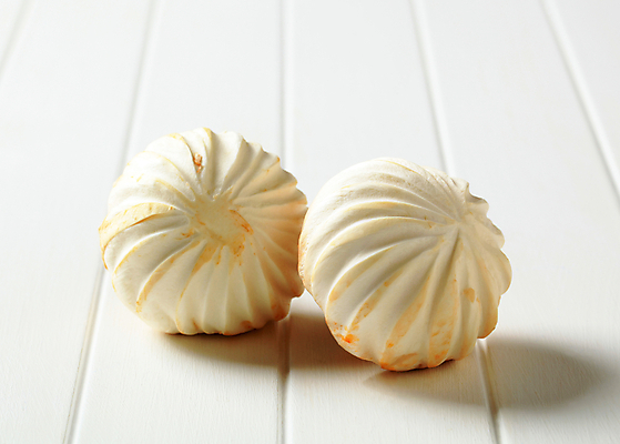 포토 JPG 해외이미지 식재료 실내 그림자 사람없음 버섯 흰배경 해외202004 해외202105 해외포토 백그라운드 내부 흰색 파일형식