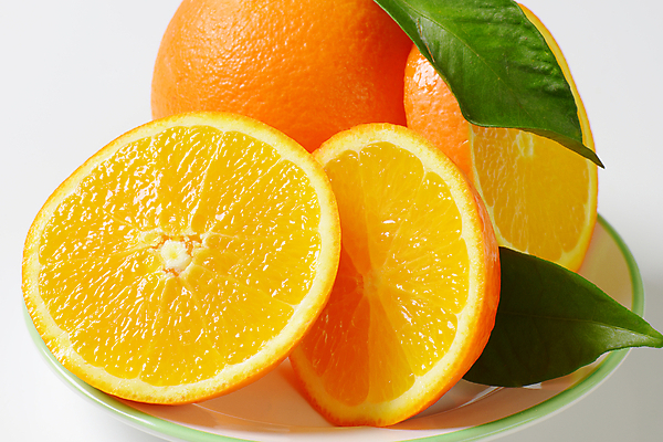 포토 JPG 해외이미지 스튜디오촬영 음식 조각 오렌지 과일 귤 사람없음 신선 횡단보도 자르기 묘사 유기농 날것 숙성 해외202004 해외202105 해외포토 웰빙 모션 실내 보행로 파일형식