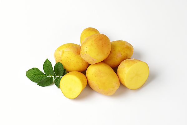 포토 JPG 해외이미지 스튜디오촬영 음식 채소 감자 사람없음 신선 횡단보도 유기농 반쪽 날것 머리위 생식 해외202004 해외202105 해외포토 웰빙 실내 보행로 파일형식