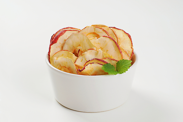 포토 JPG 해외이미지 그릇 잎 사람없음 사과 민트 흰배경 건과일 해외202004 해외202105 해외포토 식물 식기 백그라운드 과일 건조 흰색 허브 파일형식