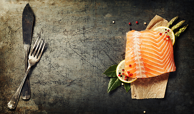 포토 JPG 해외이미지 종이 포크 실내 사람없음 하이앵글 나이프 레몬 허브 아스파라거스 날것 연어 후추 연어요리 연어회 해외202004 해외포토 식물 식기 음식 뷰포인트 채소 과일 어류 내부 생선회 칼 향신료 파일형식