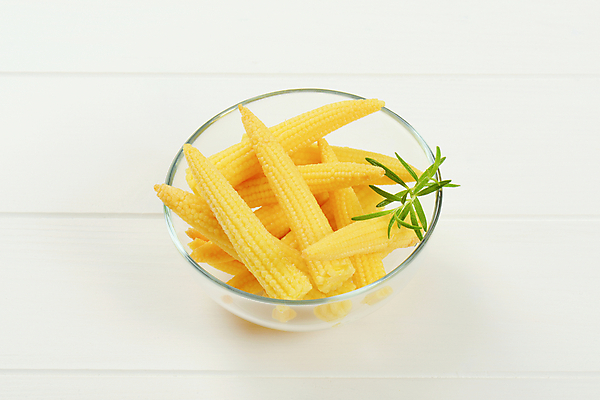 포토 JPG 해외이미지 스튜디오촬영 음식 채소 재료 부분 유리 반찬 건강 옥수수 사람없음 노란색 쌓기 샐러드 신선 그룹 사발 달콤 맛 작음 가득함 유기농 피클 통조림 반주 해외202004 해외202105 해외포토 웰빙 컬러 컨셉 모션 재질 곡류 실내 사기그릇 크기 절임 파일형식 그릇 내부 식기