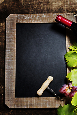 포토 JPG 해외이미지 포도 프레임 사람없음 와인 와인병 나무바닥 와인오프너 포도잎 카피스페이스 해외202004 해외포토 잎 과일 병_용기 바닥 주류 공백 병따개 파일형식