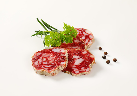 포토 JPG 해외이미지 스튜디오촬영 전통 음식 조각 재료 건조 파슬리 육류 돼지고기 사람없음 빨간색 소고기 신선 양념 조미료 소시지 자르기 허브 향신료 흰배경 매움 후추 로즈메리 훈제 프랑스어 살라미 맛있는 해외202004 해외202105 해외포토 식물 문자 컬러 백그라운드 채소 식재료 모션 실내 흰색 가공식품 맛 향미료 파일형식