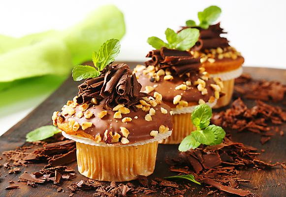 포토 JPG 해외이미지 음식 디저트 사람없음 케이크 초콜릿 얼음 견과류 달콤 컵케이크 굽기 묘사 머핀 토핑 개암 프로스팅 개조 맛있는 해외202004 해외202105 해외포토 자연요소 열매 빵 맛 구이 제빵 파일형식