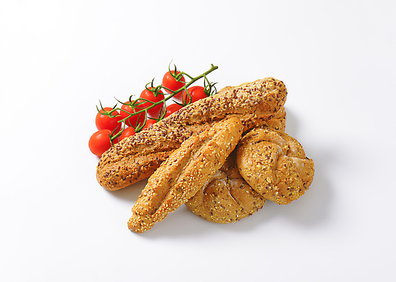 포토 JPG 해외이미지 스튜디오촬영 음식 종류 사람없음 껍질 바게트 두루마리 굽기 흰배경 번 해외202004 해외202105 해외포토 빵 백그라운드 실내 흰색 구이 파일형식