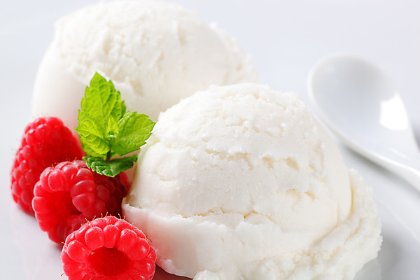 포토 JPG 해외이미지 스튜디오촬영 음식 과일 아이스크림 디저트 유제품 사람없음 냉동 흰색 신선 달콤 국자 산딸기 코코넛 요구르트 해외202004 해외202105 해외포토 컬러 주방용품 실내 맛 파일형식