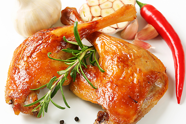 포토 JPG 해외이미지 스튜디오촬영 음식 채소 고추 양파 오리 마늘 육류 요리 사람없음 맛 굽기 피부 향신료 후추 거위 로즈메리 해외202004 해외202105 해외포토 컨셉 식재료 조류 실내 신체부위 구이 허브 향미료 파일형식