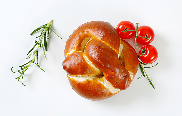 포토 JPG 해외이미지 스튜디오촬영 음식 방울토마토 사람없음 빨간색 구부린 굽기 흰배경 매듭 롤 머리위 부드러움 로즈메리 번 이스트 평야 해외202004 해외202105 해외포토 빵 컬러 백그라운드 토마토 모션 자연 실내 흰색 감각 구이 허브 파일형식