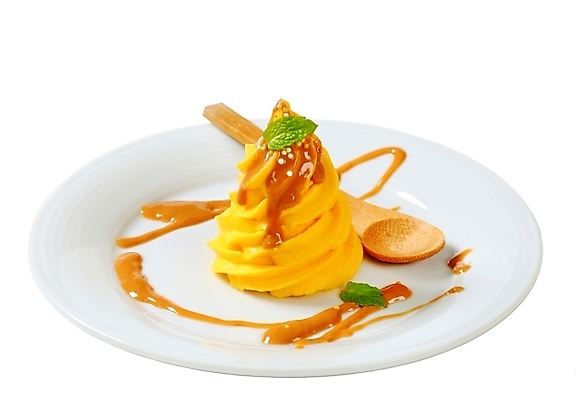 포토 JPG 해외이미지 접시 음식 과일 디저트 바나나 사람없음 목재 노란색 숟가락 얼음 소용돌이 대접 신선 달콤 자르기 레몬 뿌리기 흰배경 산딸기 토핑 망고 고립 셔벗 잔물결 젤라또 커스터드 핸드메이드 캐러멜 해외202004 해외202105 해외포토 자연요소 나무 식기 물결 컬러 백그라운드 재료 모션 수저 회오리 흰색 맛 크림 열대과일 파일형식