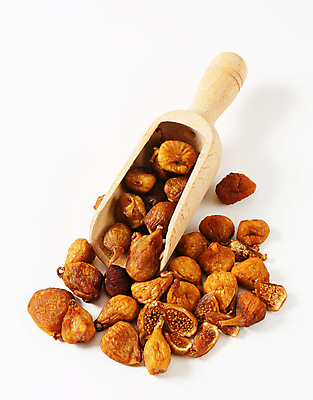 포토 JPG 해외이미지 단면 실내 사람없음 흰배경 건과일 무화과 스쿱 해외202004 해외202105 해외포토 백그라운드 과일 건조 내부 흰색 파일형식