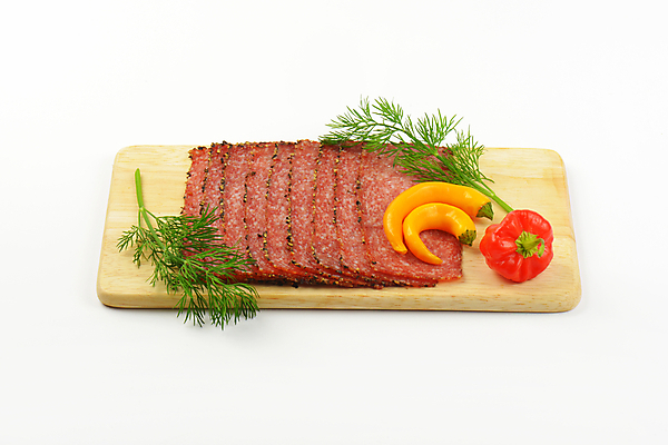 포토 JPG 해외이미지 음식 조각 육류 돼지고기 사람없음 그룹 흰배경 매움 살라미 얇은 편육 해외202004 해외202105 해외포토 백그라운드 식재료 흰색 맛 파일형식